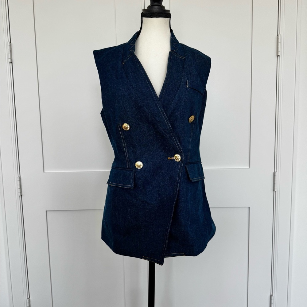 💙✨ Jason Wu Denim Chambray Vest with Gold Buttons – Chic & Tailored ✨💙